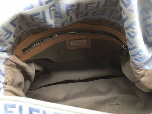 ショルダーバッグのFENDI　フェンディ