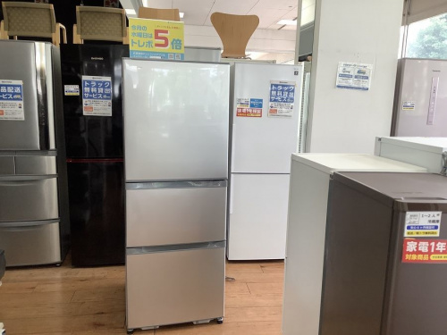 キッチン家電の3ドア冷蔵庫