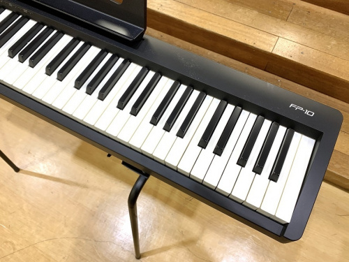 ROLAND ローランドのキーボード シンセサイザー ピアノ