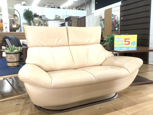 家具のソファ