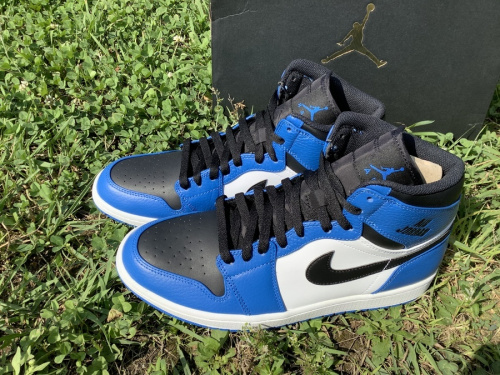 スニーカーのNIKE