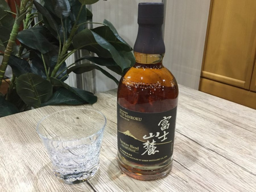 富士山麓(フジサンロク)のSuntory(サントリー) KIRIN(キリン)