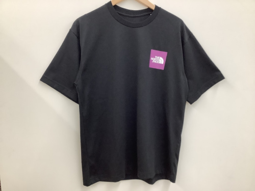 TシャツのボックスロゴTシャツ