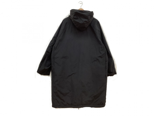 ナイロンパッカブルコートのTEATORA