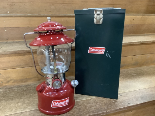 アウトドア用品のColeman