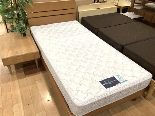 ベッドのフランスベッド