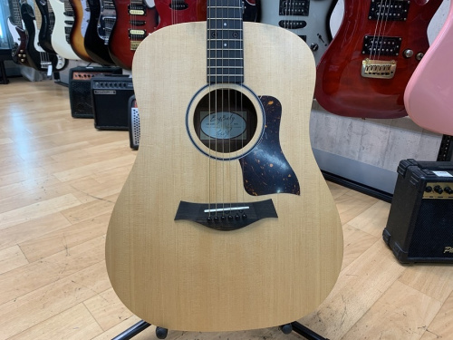 南大沢　八王子　楽器買取のTaylor