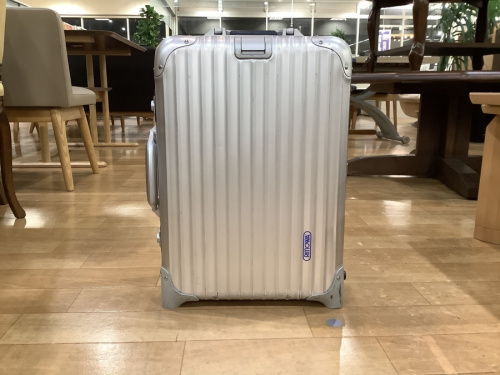 トパーズのRIMOWA
