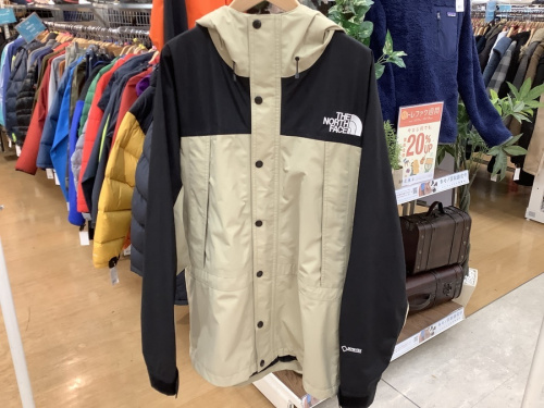 ノースフェイスのカナダグース