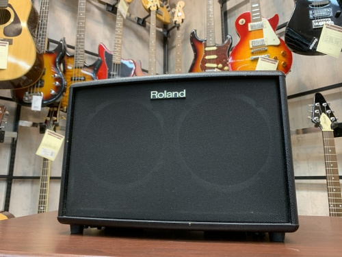 楽器のギターアンプ