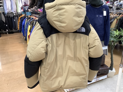 ノースフェイスのバルトロ