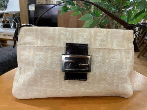バッグのFENDI