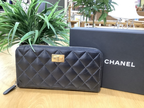 ブランド・ラグジュアリーのCHANEL