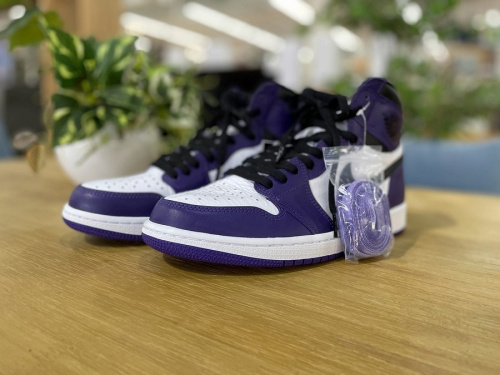 スニーカーのAIE JORDAN