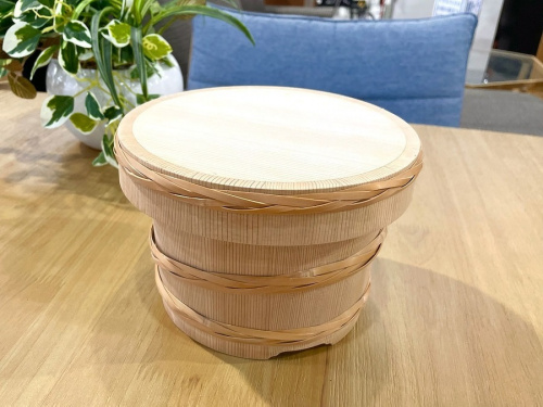 樽豊かまたのおひつ