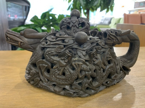 急須の龍