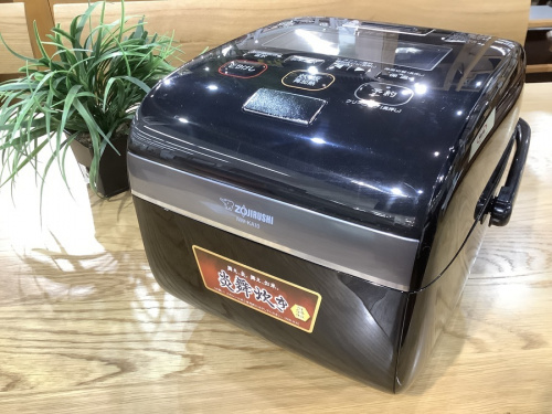 生活家電の圧力IH炊飯ジャー