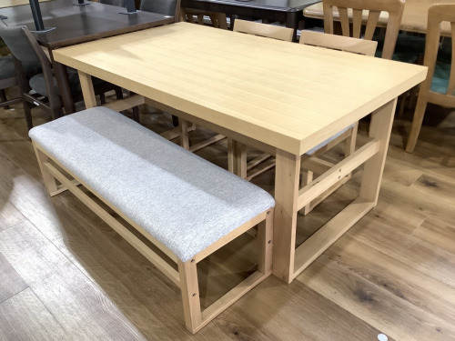 家具のニトリ