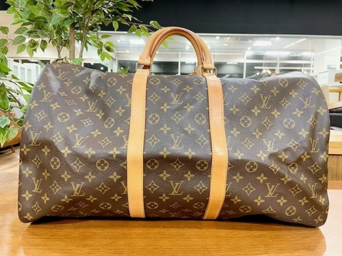 バケットバッグのLOUIS VUITTON