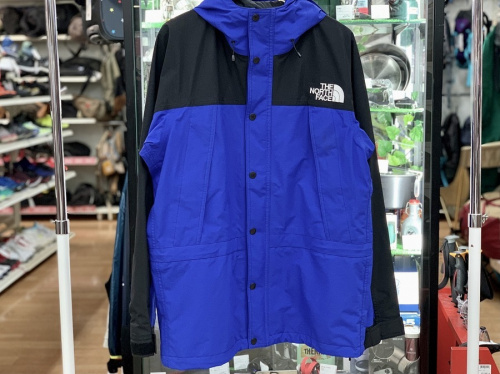 マウンテンライトジャケットのTHE NORTH FACE