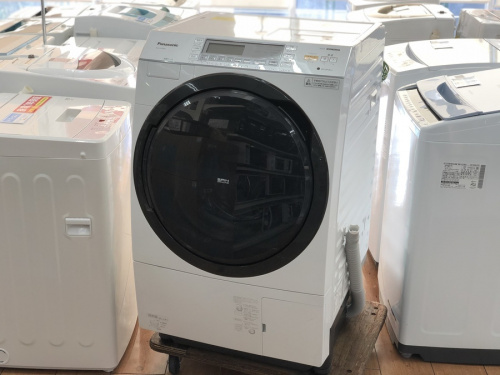 家電のドラム式洗濯乾燥機