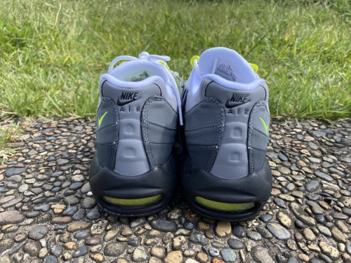 AIR MAX 95の八王子 南大沢 スニーカー 買取