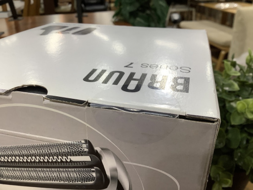 BRAUNのブラウン