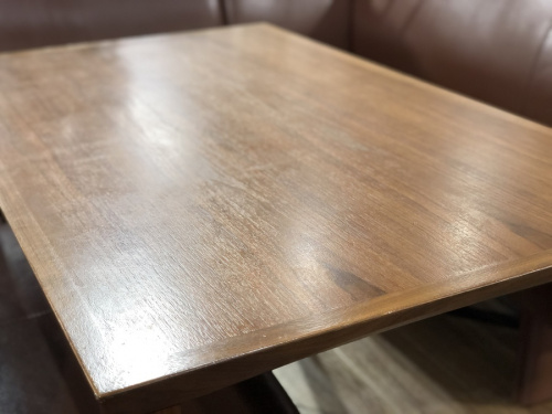 ダイニングセットの家具