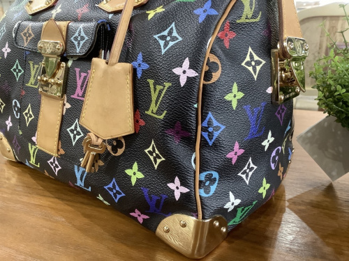 ルイヴィトンのCHANEL
