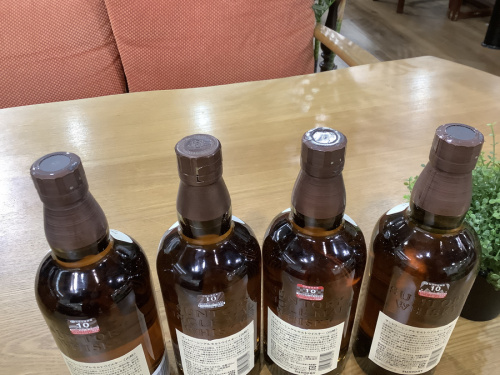 サントリーのSUNTORY