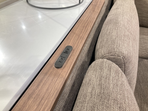 ダイニングの家具