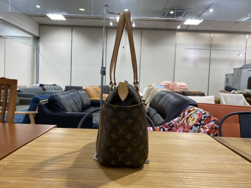 トータリーPMのLOUIS VUITTON