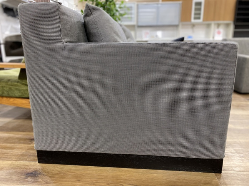 ARMANI CASAのソファー