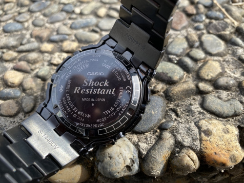 ジーショックのフルメタル