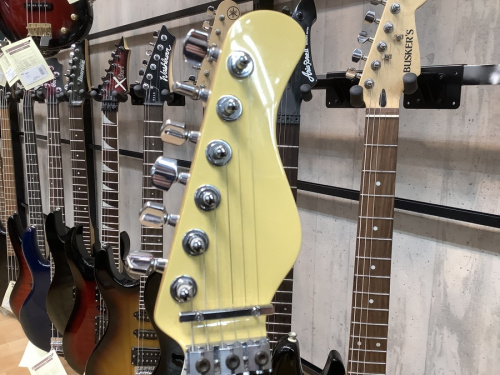 ギターのモモセ