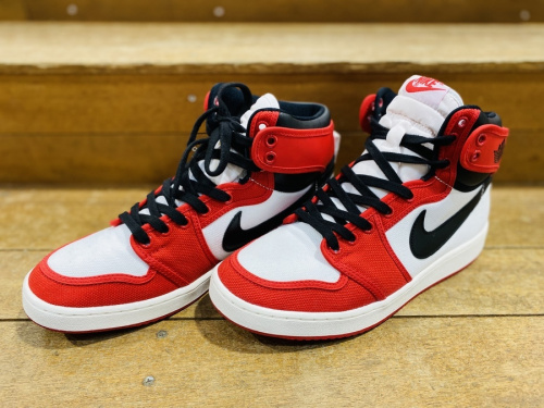 ナイキのAIR JORDAN1