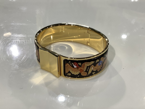 エルメスのバングル