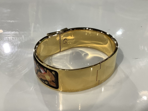 バングルのエマイユ