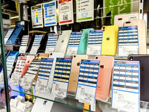 Apple WatchSEのIPHONE