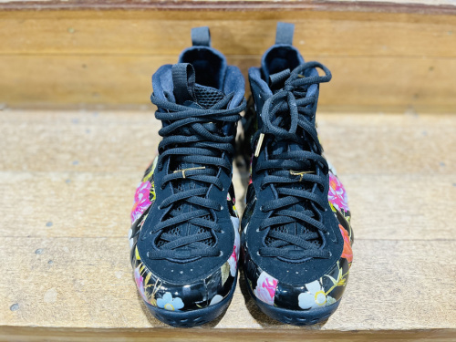 AIR FOAMPOSITE ONEのエアフォームポジットワン