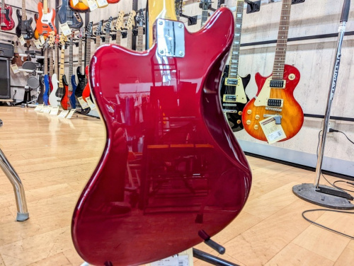 エレキベースのfender japan