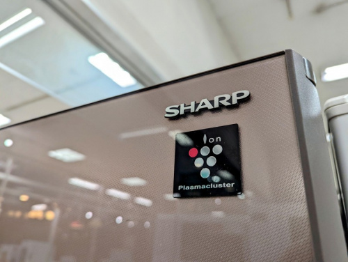 SHARPの大型冷蔵庫