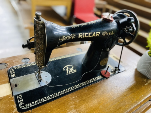 アンティークのミシン