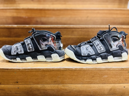 スニーカーのAIR MORE UPTEMPO