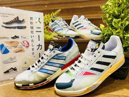 adidasのアディダス