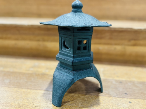 岩鋳の鉄器
