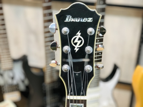エレキギターのibanez
