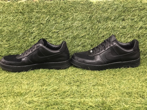 スニーカーのAIR FORCE1 Downtown