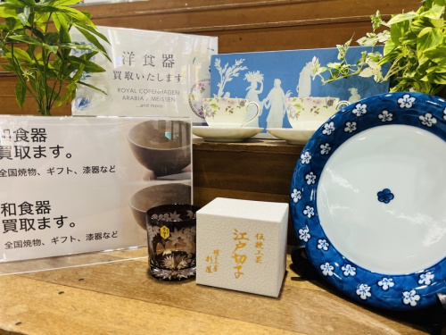 テーブルウェアの洋食器