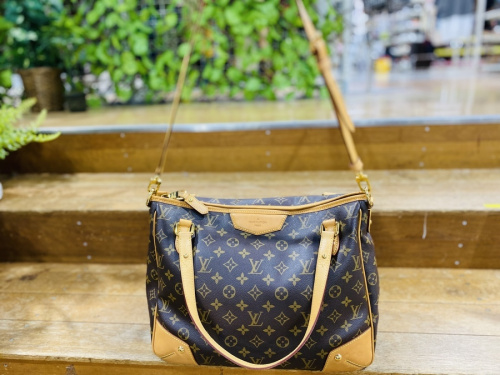 モノグラムの2WAYバッグ